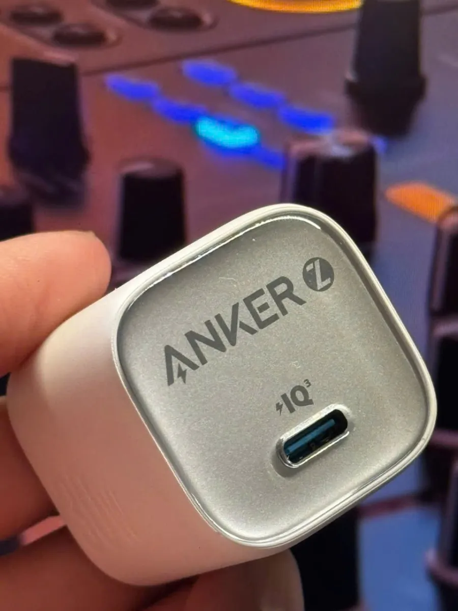 Củ sạc nhanh 30W Anker Zolo A2698 NewFulbox ( Hàng F - Màu Ngẫu Nhiên ) 