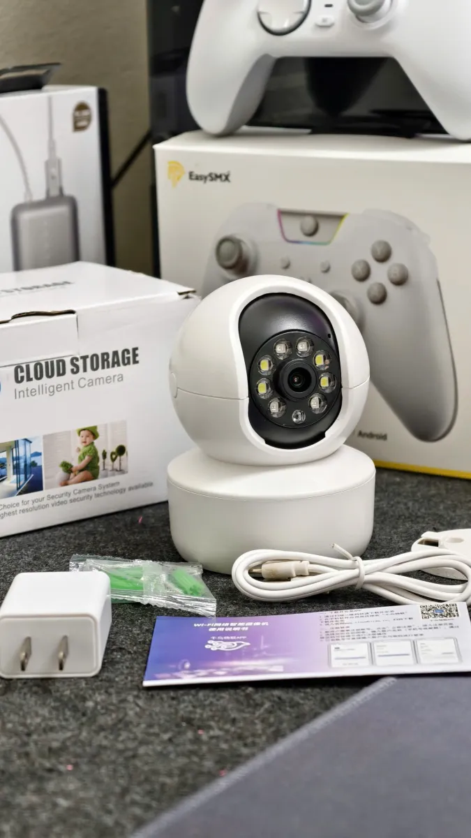 Camera wifi thông minh, xoay 360°, dùng app V360 Pro, có AI - Độ phân giải UHD rất nét (nét gấp nhiều lần Full HD) - Không dùng thẻ nhớ