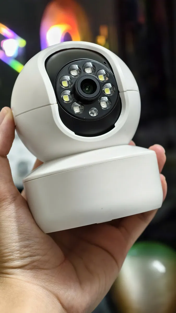 Camera wifi thông minh, xoay 360°, dùng app V360 Pro, có AI - Độ phân giải UHD rất nét (nét gấp nhiều lần Full HD) - Không dùng thẻ nhớ